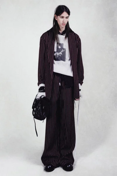 Look 17